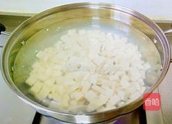 香椿拌豆腐的做法图解4