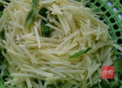 清炒土豆丝的做法图解1