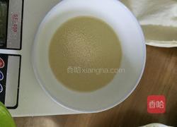 面条菜肉包子的做法图解3