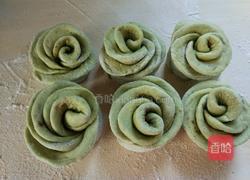 菠菜玫瑰花卷花式馒头的做法图解12