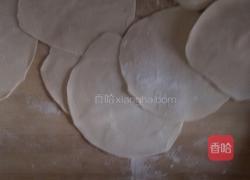 油煎韭菜鸡蛋馅饼的做法图解5