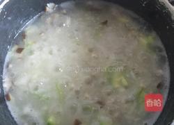 西葫芦香菇粥的做法图解2