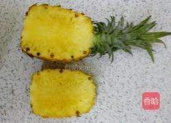 酸甜瘦身菠萝炒饭的做法图解2