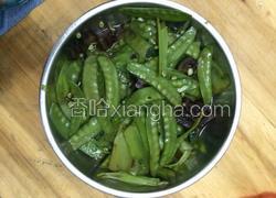 腊肉炒荷兰豆