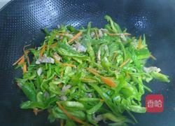 青椒炒肉丝的做法图解6