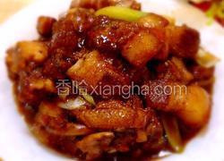 五花肉烧鸡翅根