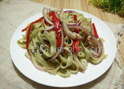 辣拌菠菜凉面