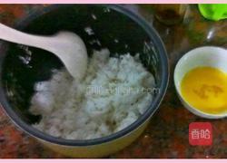 虾仁炒饭的做法图解1