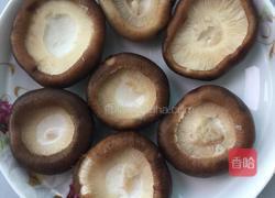 香菇蒸彩蛋的做法图解1