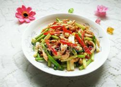 鸡肉炒蒜苔