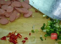 火腿鸡蛋饼的做法图解1