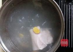 家常蒜泥白肉的做法图解1