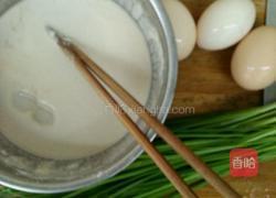 韭菜鸡蛋饼的做法图解2