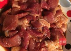 花菜炒肉的做法图解3
