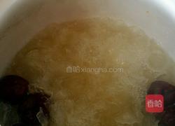 红枣木瓜银耳汤的做法图解6