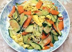 金针菇黄瓜炒鸡蛋