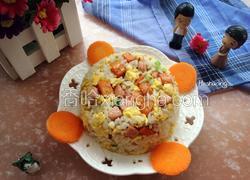 香肠胡萝卜蛋炒饭