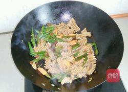 爆炒水发鱿鱼的做法图解5