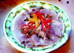 大头鱼芋头杏鲍菇碎肉汤