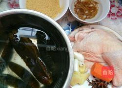 海参小米粥的做法图解1