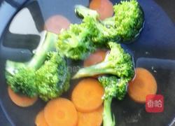 腊肠煲仔饭的做法图解3
