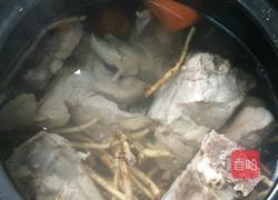鱼腥草胡萝卜骨头汤的做法图解4