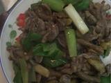 泡椒炒鸡杂