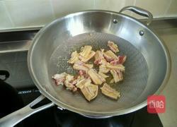 菜花木耳炒肉的做法图解6