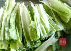 清炒油麦菜的做法图解1