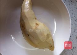 拔丝地瓜的做法图解1
