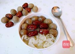 桂圆红枣银耳汤的做法图解11