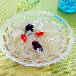 银耳枸杞红枣汤的做法[图]