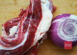 孜然牛肉的做法图解1