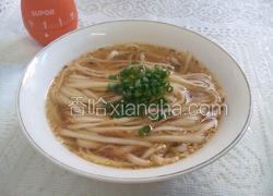 家常酱油汤面