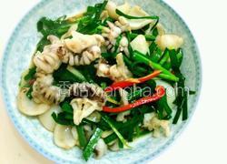 韭菜小炒墨鱼仔
