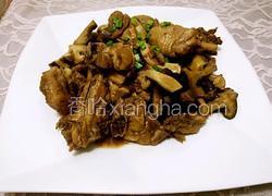 香菇炖鸡腿
