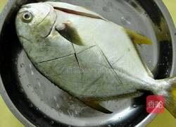 清蒸鲳鱼的做法图解1