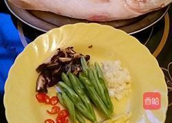 红烧鲈鱼的做法图解1