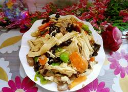 腐竹木耳炒肉