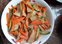 胡萝卜青瓜炒鱼饼