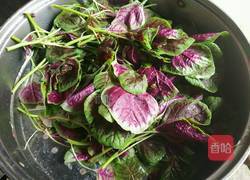 纯天然粉红色饺子的做法图解1
