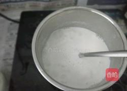 牛奶布丁的做法图解3