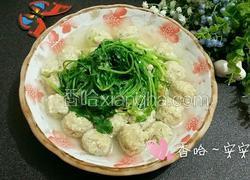 香菜水汆丸子
