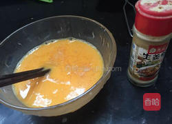鸡蛋火腿葱香炒米饭的做法图解2