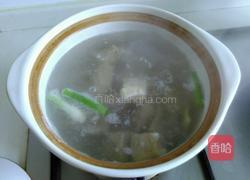 莴苣炖咸排骨的做法图解3