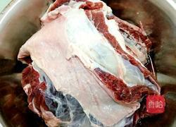 红烧牛肉的做法图解1