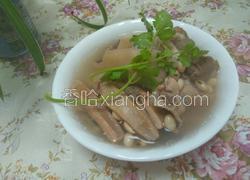 黄豆鱿鱼炖猪脚