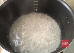椰汁果肉西米露的做法图解2