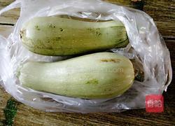 清炒西葫芦的做法图解1