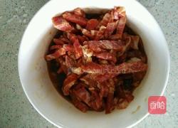 青椒炒肉丝的做法图解1